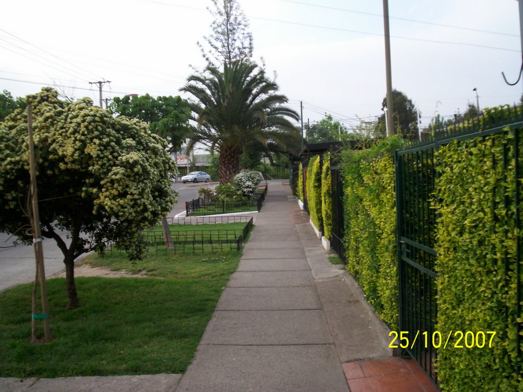 Calle Canadá esquina Departamental, San Joaquín by Mabley