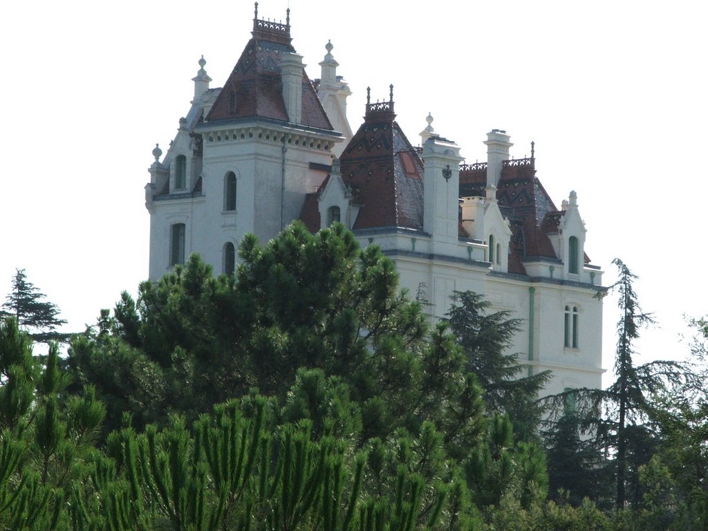 Chateau Valmy by euroguides