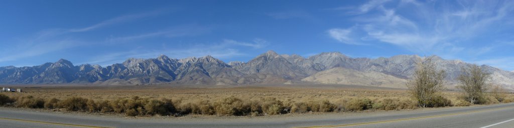 Eastern sierra nevadas, between lone pine and independence by Fran Waldron