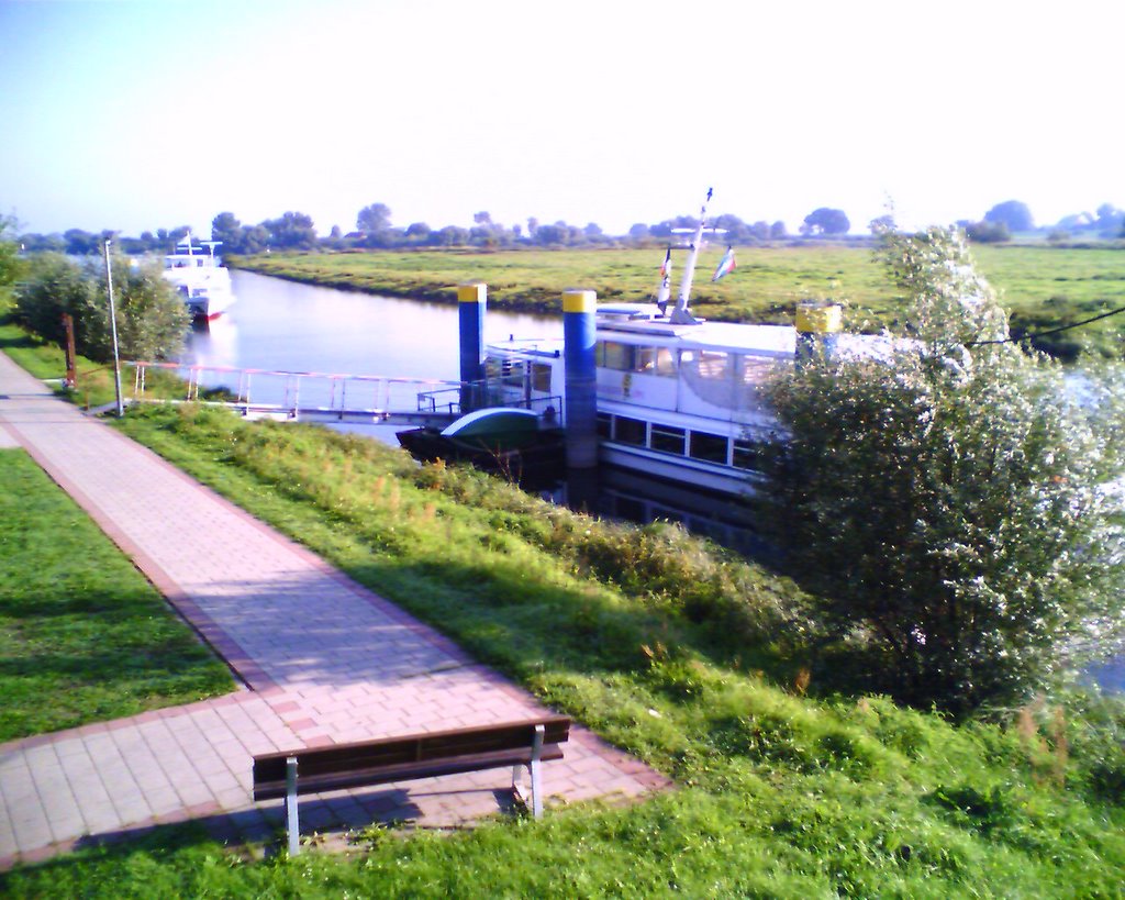 Entlang der Elbe Podél Labe by Krischi