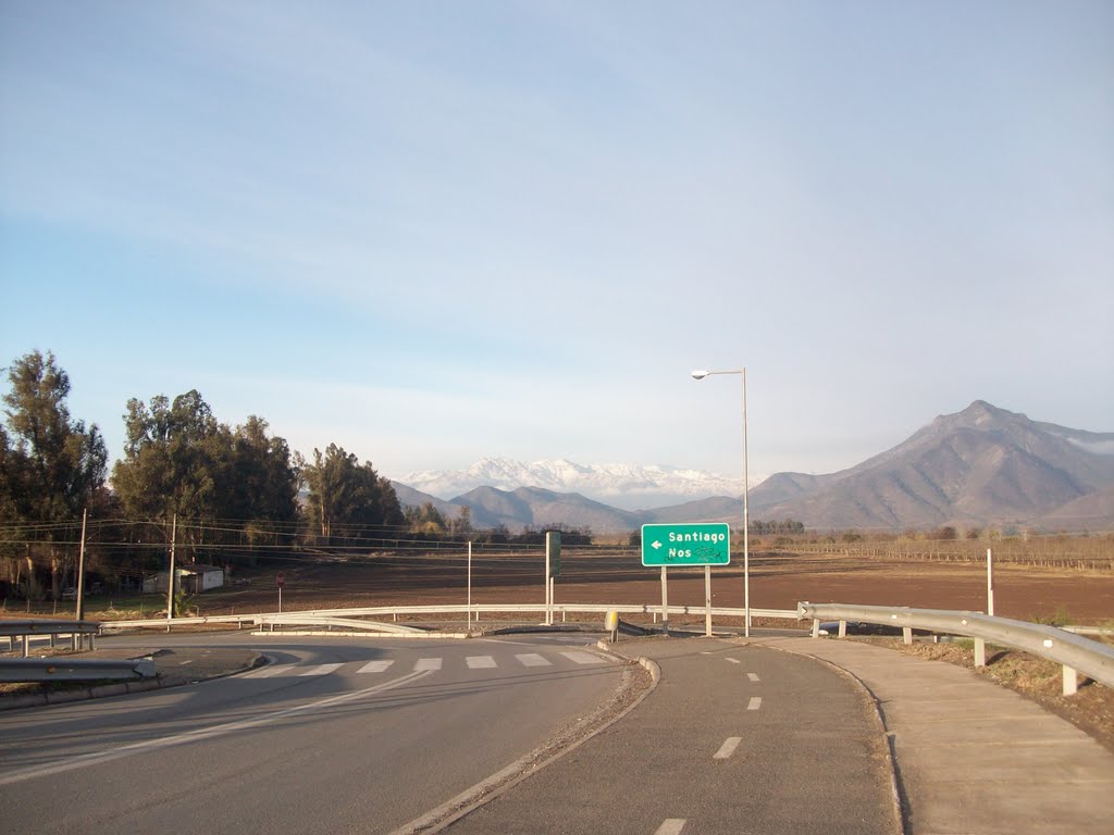 Enlace Los Guindos. Buin Santiago by Ignacio Paredes