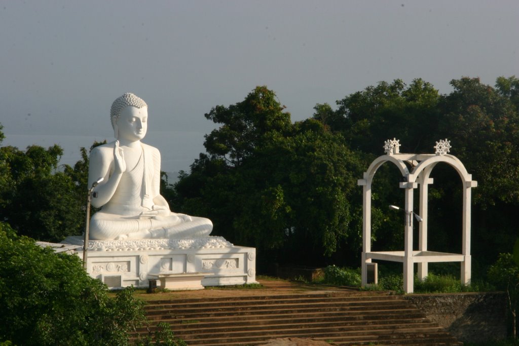 Mihintale, Sri Lanka by unclechris