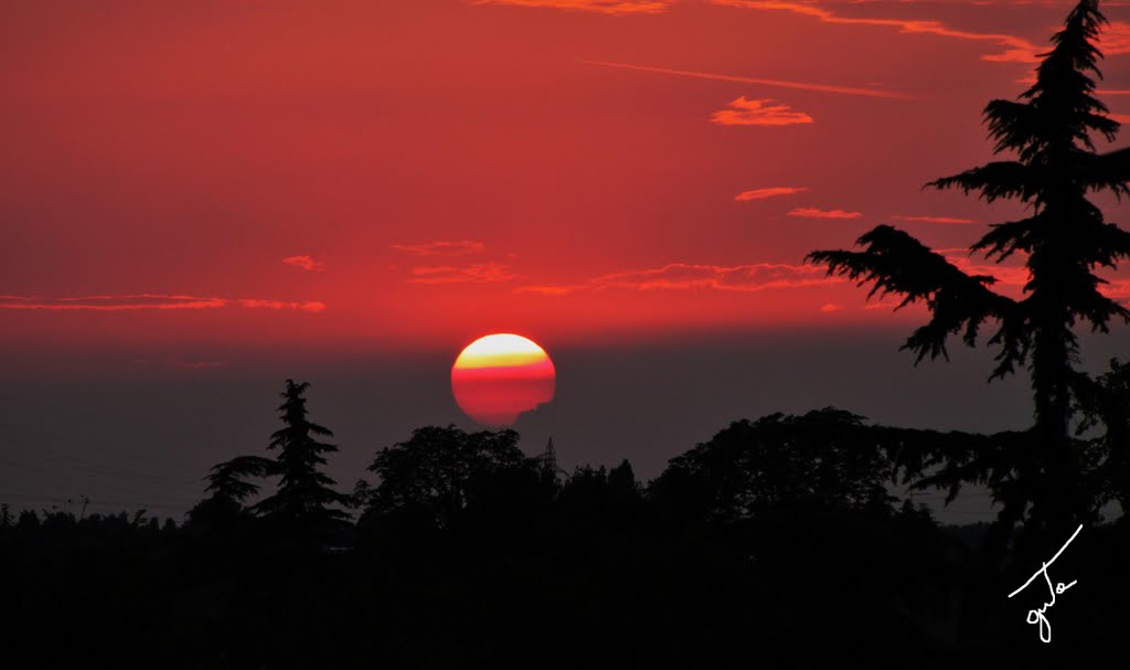 Tramonto a Colle Aperto by Guto-Mantua