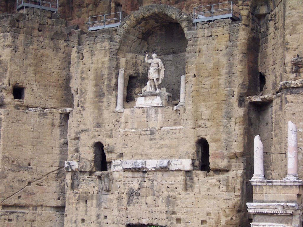 Orange : teatro romano by lucaldera