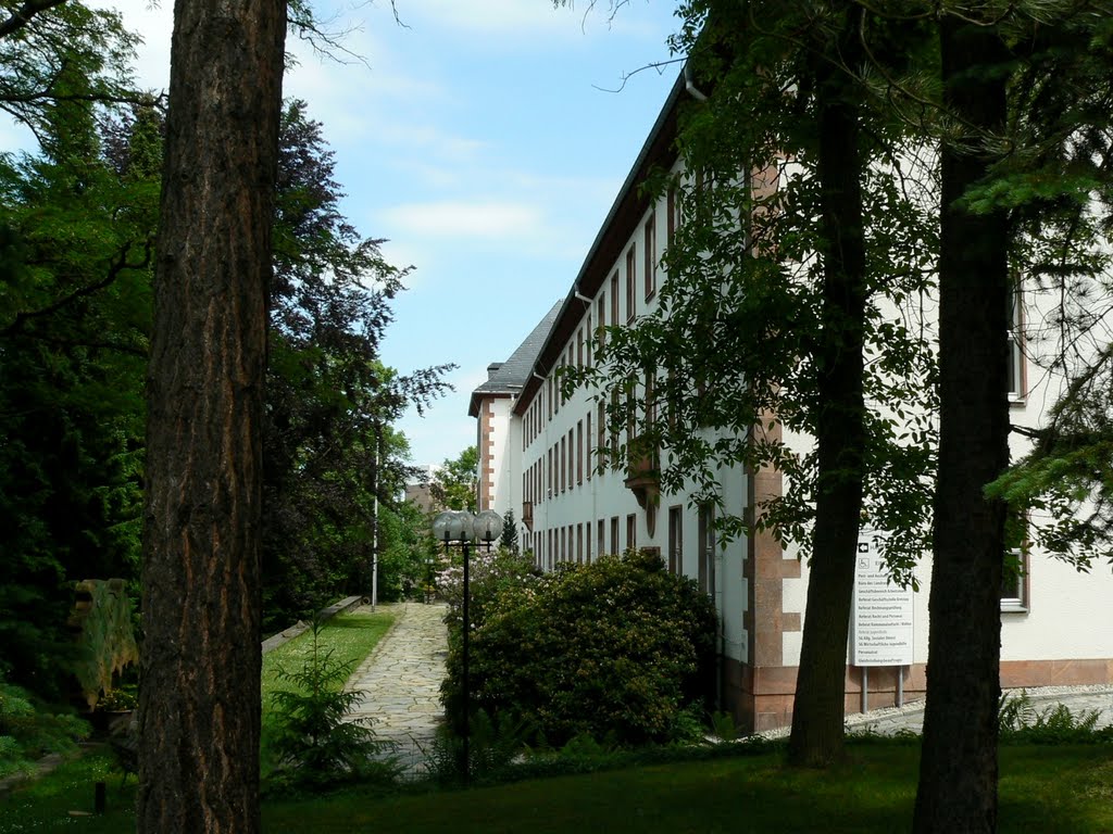 Annaberg-Buchholz - Blick auf das Landratsamt Erzgebirgskreis by Thomas Eichler