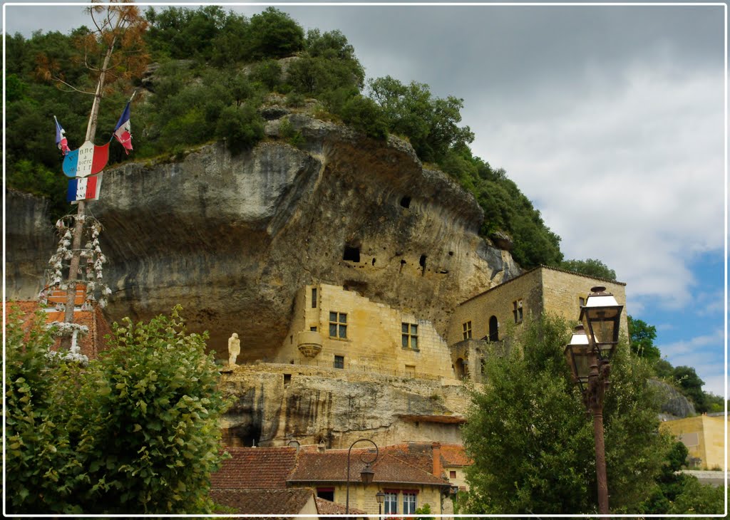 Musée de la Préhistoire # Les Eyzies de Tayac by christian caffin