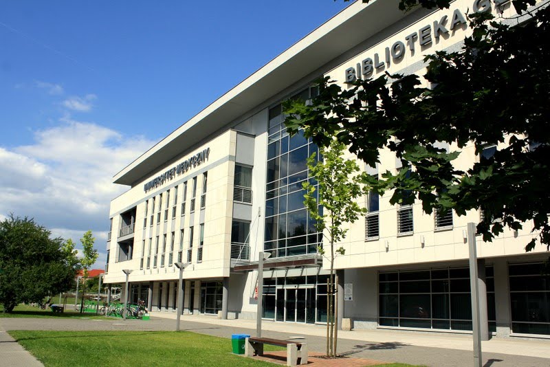 Medical University Poznan - Congress Center by JanKulczak