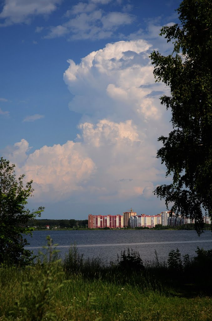 Clouds by Dmitry Ozersky