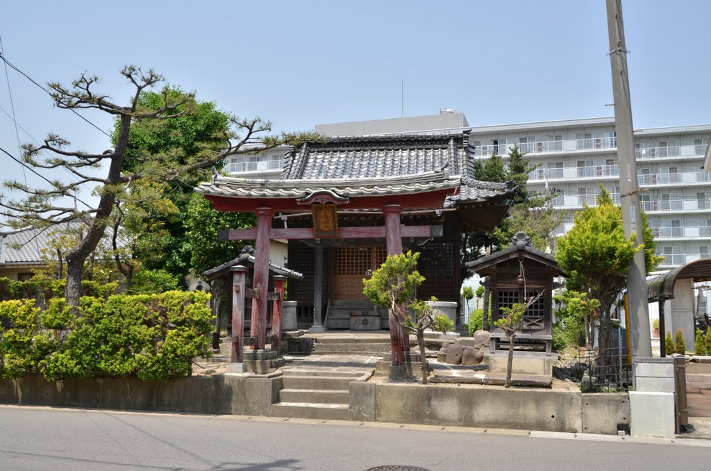 Katori-Jinja 香取神社 (2011.05.21) by k.takita