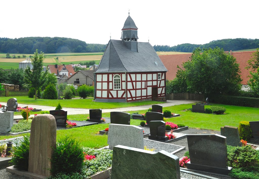 Homberg (Ohm), Kirche in Haarhausen by Klaus Rommel