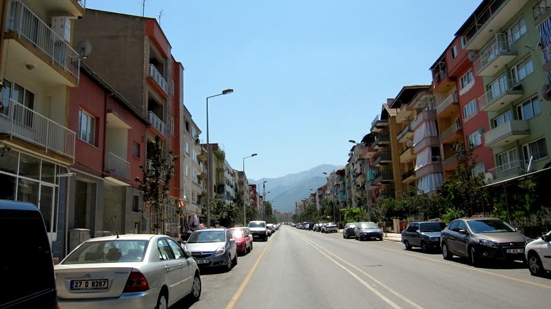 İnönü caddesi yukarı taraf Osman Ünlü by Osman Ünlü