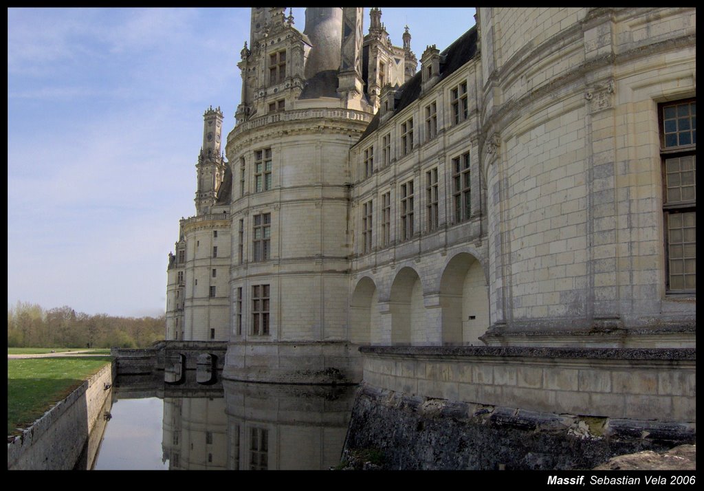 41250 Chambord, France by Sebastian Vela