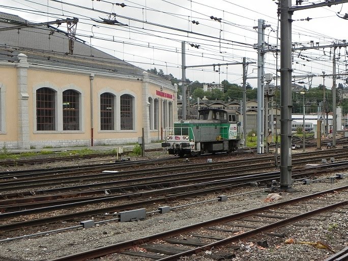 Un yoyo au abord de la rotonde de Chambéry by Max AGC