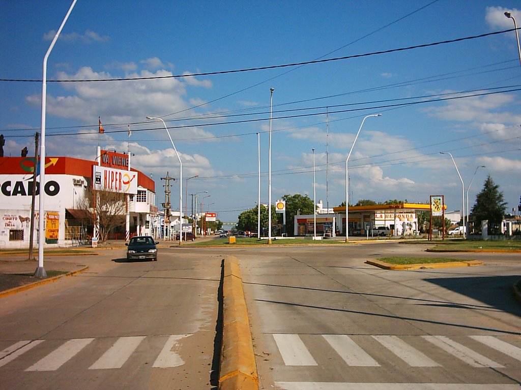 Rotonda de acceso, Av. Alem (foto: Juan José Mella 25/10/07). by Galería Chajarí