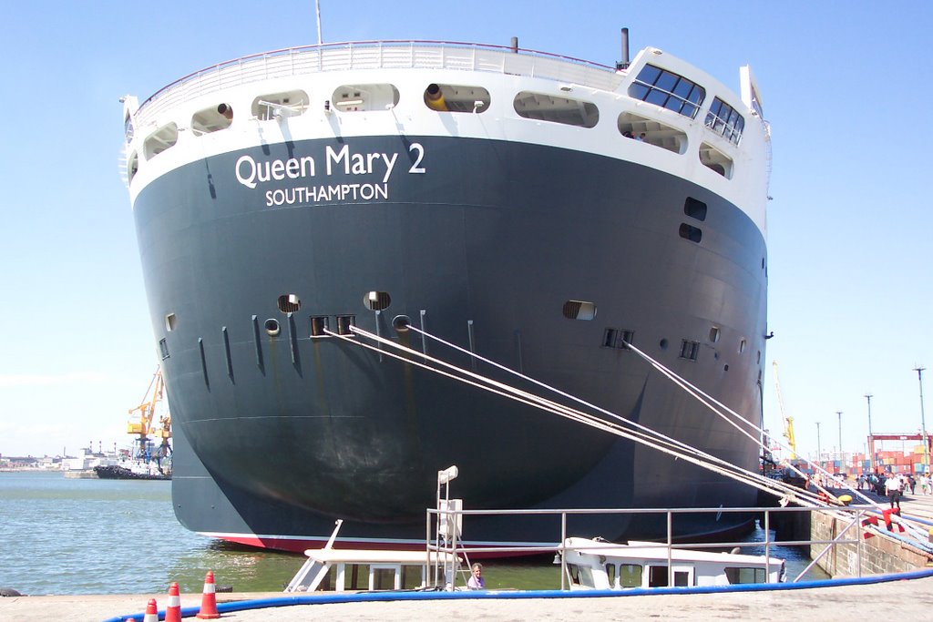 Queen Mary en MVD_1 by Anne_uy