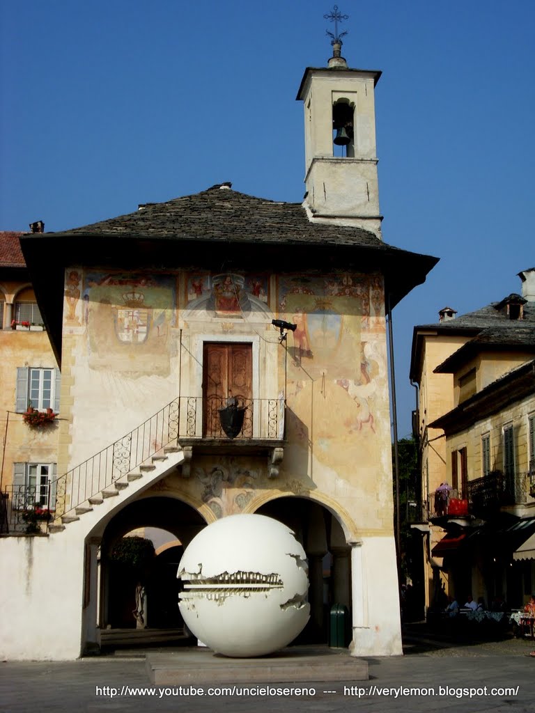 ORTA SAN GIULIO by Cesare Riccardo