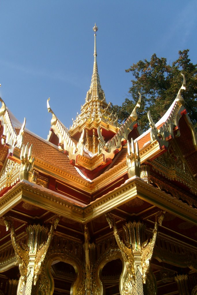 Temple Thai by rivazien