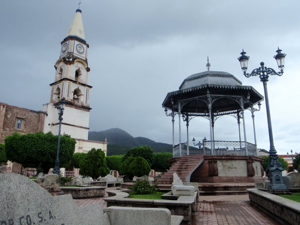 Kiosco y basilica de dolores by bcmbcs