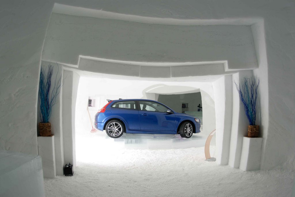 Volvo ICE CAMP by chris_x over