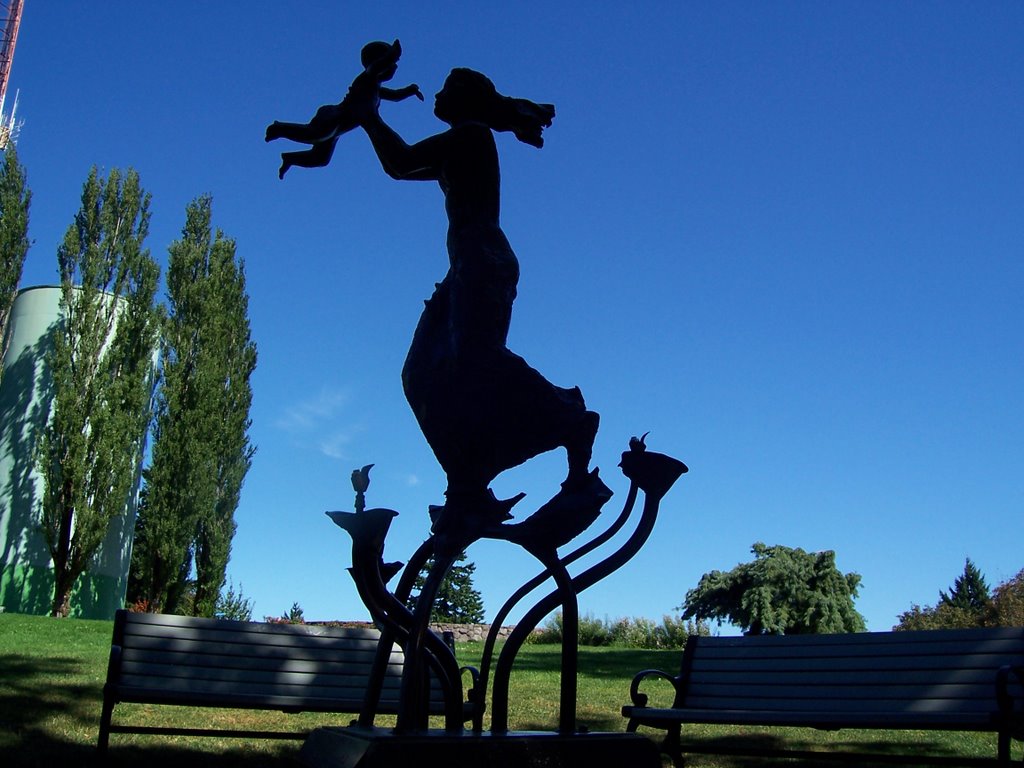 Sculpture on Council Crest by millinger