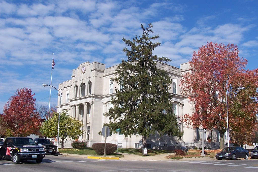 St. Francois County Courthouse Farmington, Missouri by J. Stephen Conn