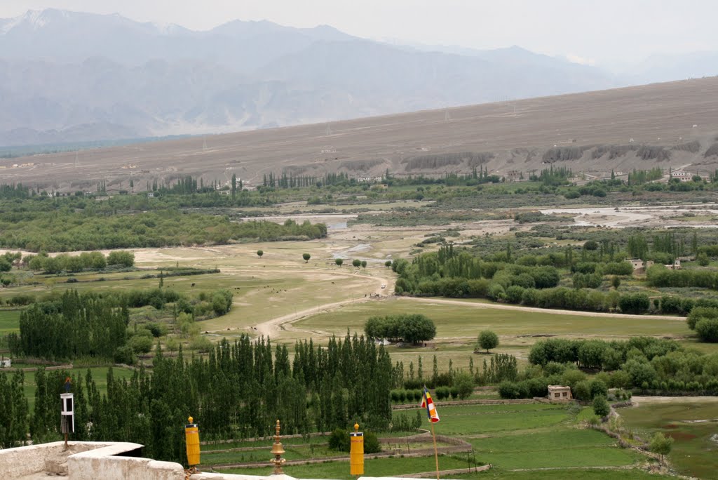 KEEP LEH CLEAN & GREEN (Trip to Paradise of World On Bike 2011) by Sonu Dhadwal