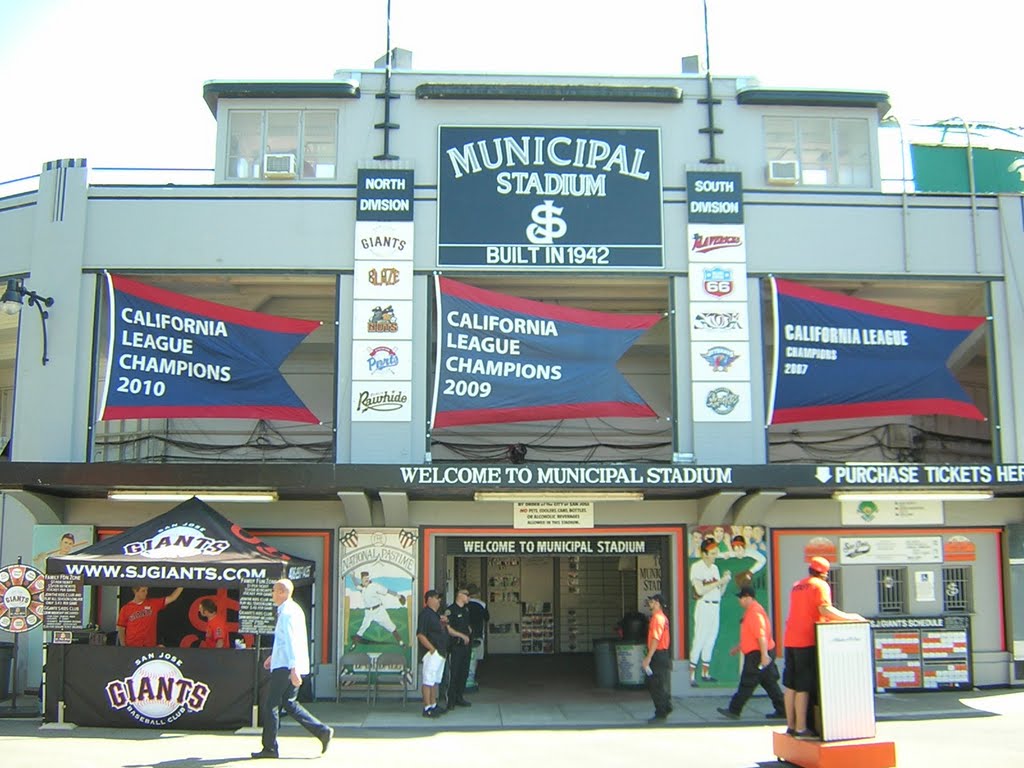 San Jose Giants - Municipal Stadium by the baseball traveler