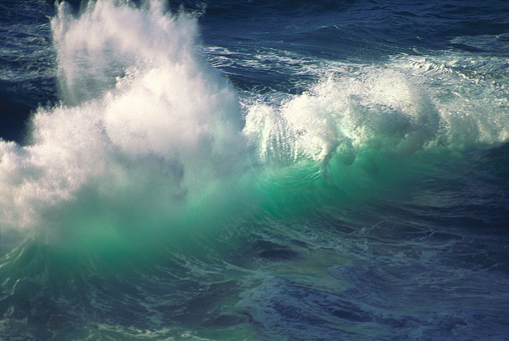 Cape Kiwanda Wave by ktoerne