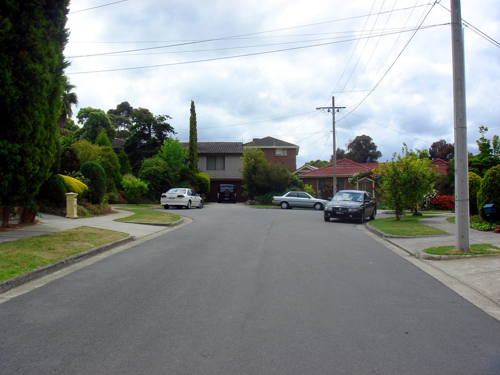 Pin Oak Court, Vermont South, Melbourne, Victoria, more famously known as Ramsay Street in TV soap Neighbours by justinmytravels