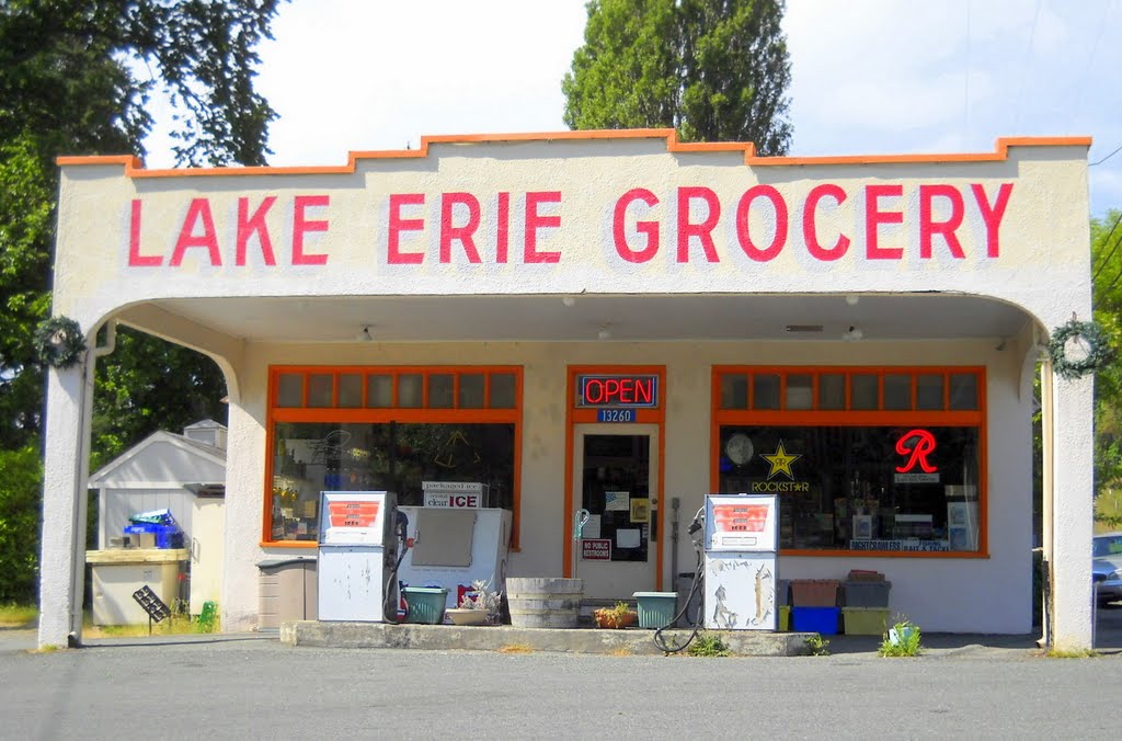 Lake Erie Grocery & gas station, 13378 Heart Lake Road, Anacortes, WA by Mean Mister Mustard