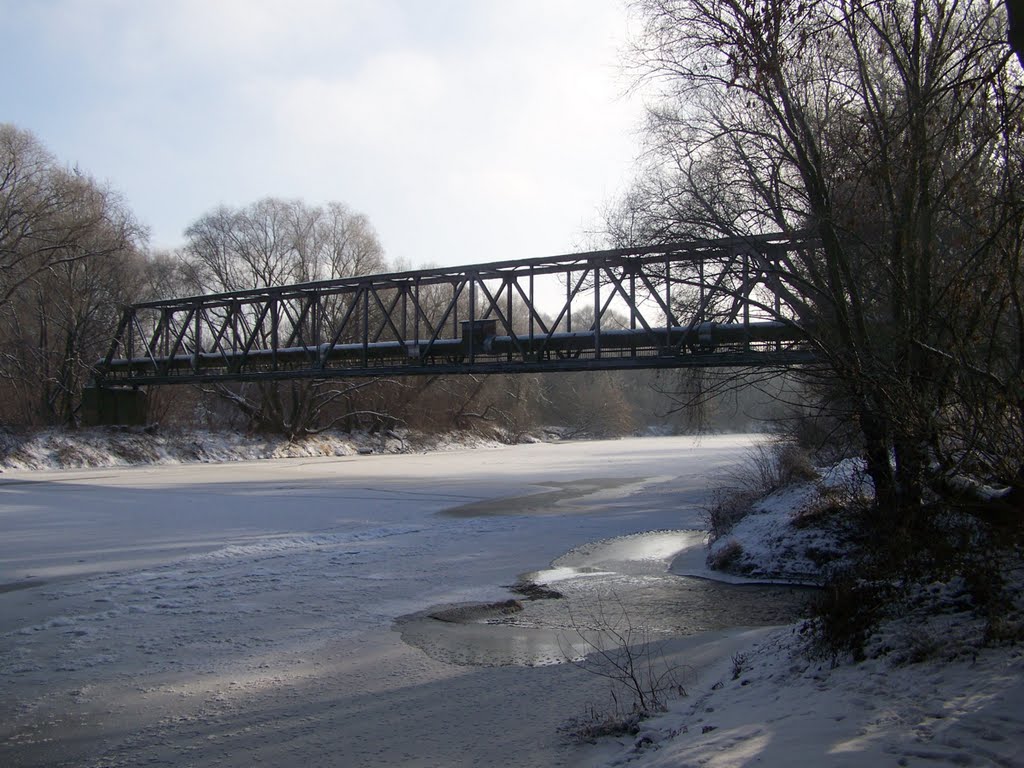 Rohrbrücke by Martin Beitz