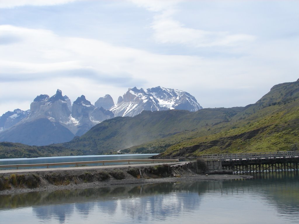 Puente y Cuernos del Paine - Chile (vpn) by vicentepn