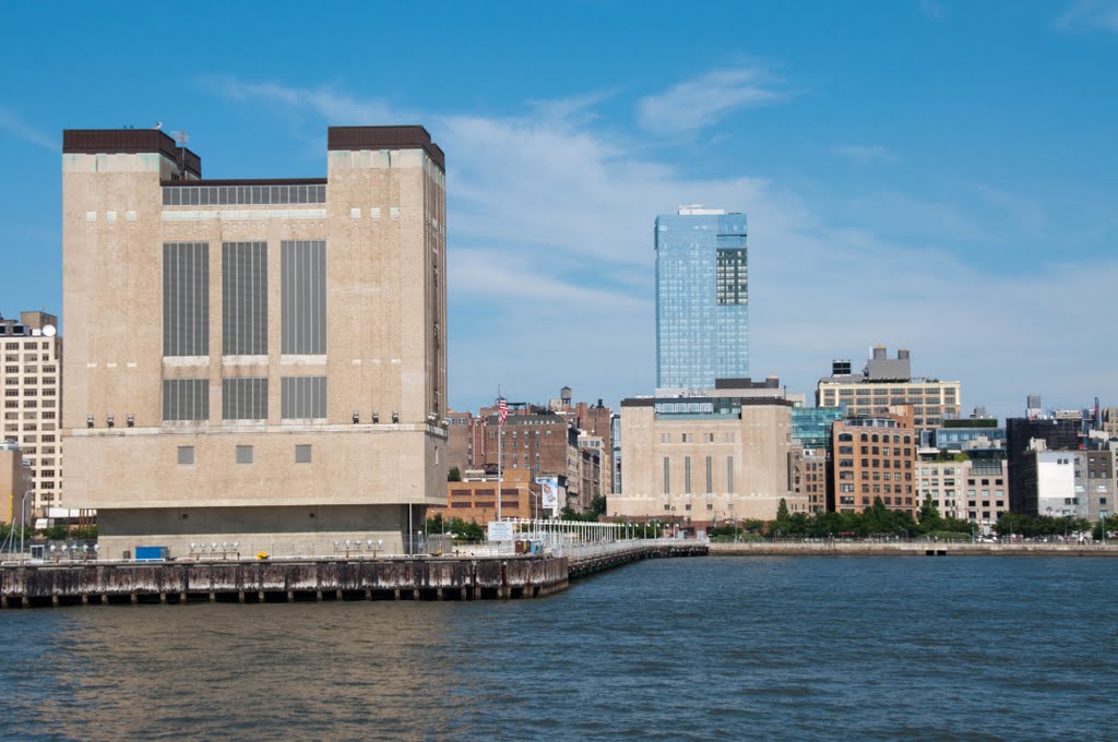 Holland Tunnel Ventilation Tower, New York by mklinchin