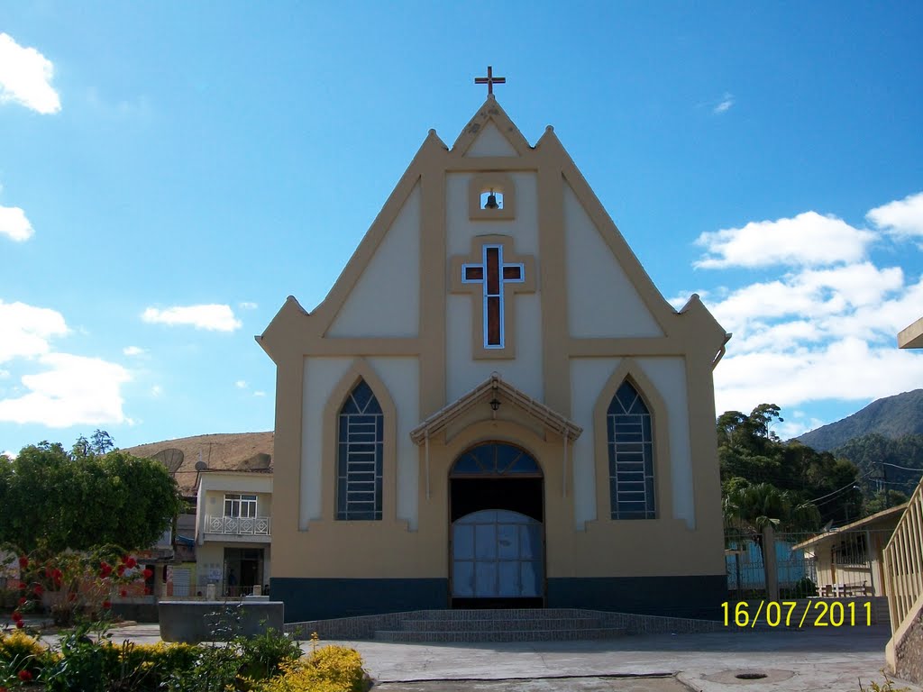 IGREJA MATRIZ EM ALTO CAPARAÓ (FOTO) ROBSON AZEVEDO 1980 by ROBSON AZEVEDO 1980