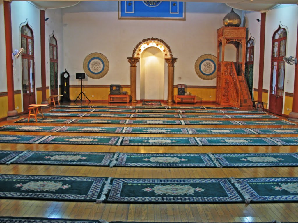 Central Mosque Inside View - Chengdu - China by Mansoor Goheer