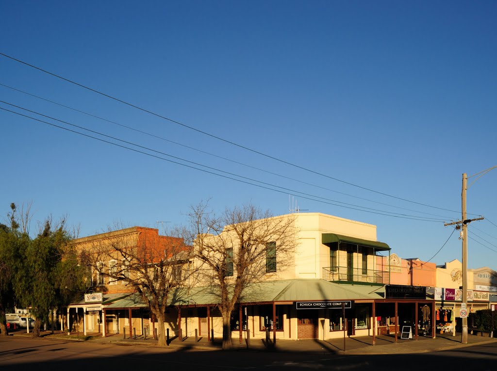 Echuca - tourist shops near the port by densil