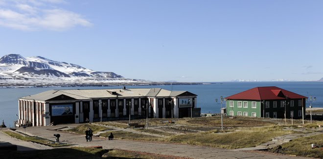 Barendsburg Svalbard by Dolph Kessler