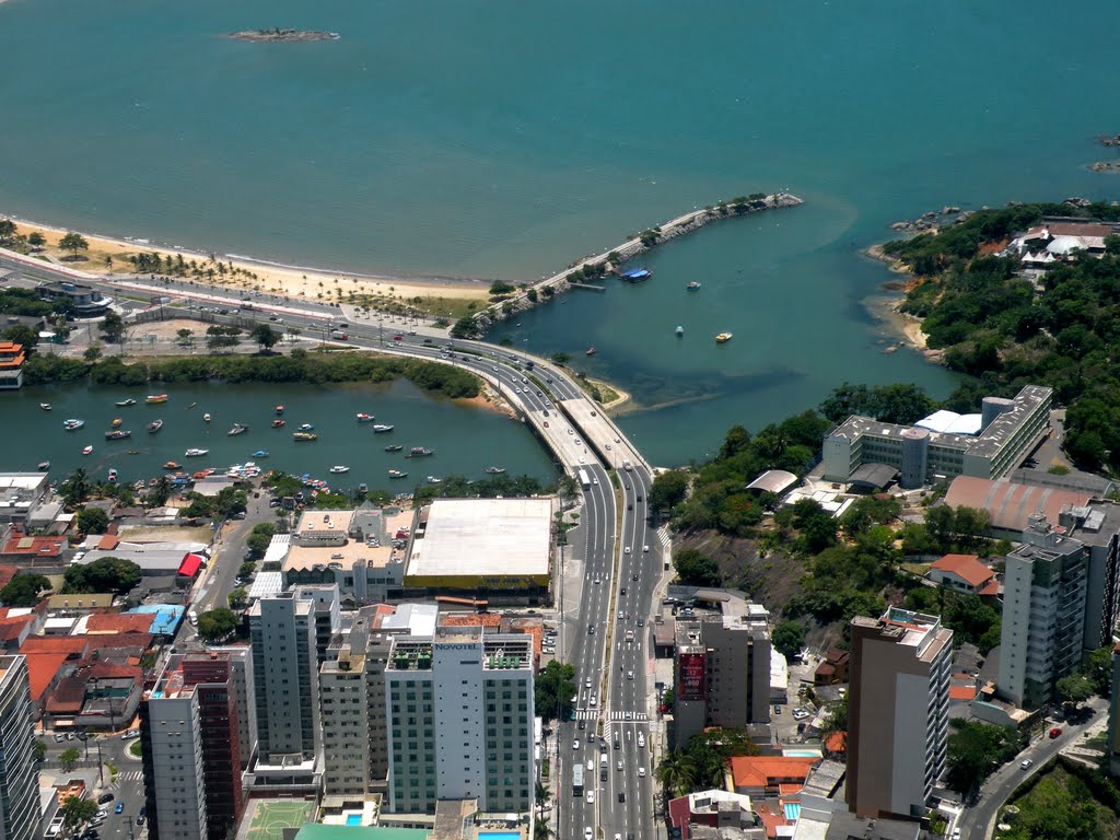 Vista Aérea de Vitória - ES - Brasil by Walter J. Steppan