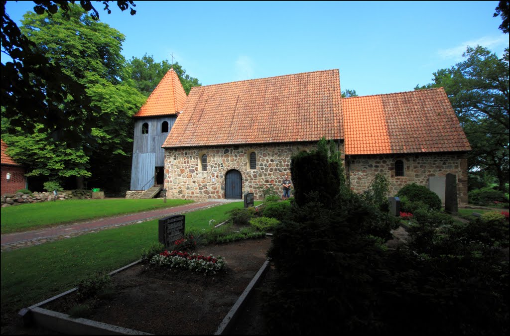 Wulsbüttel: Evangelisch Lutherische Kirche by © Dennis Wubs