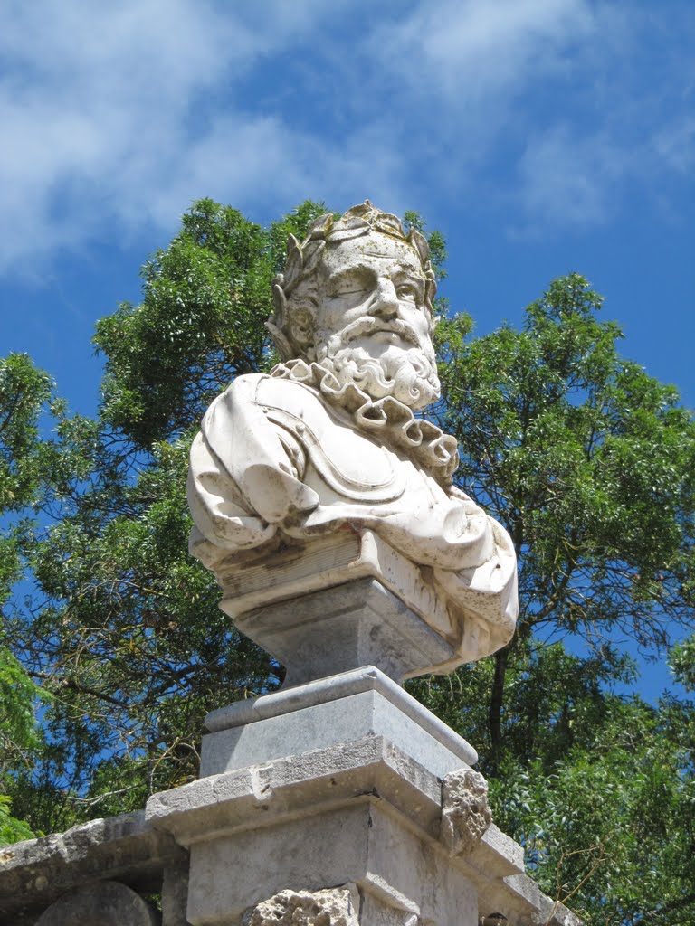 O Camões de Machado de Castro, Palácio do Marques de Pombal em Oeiras by Margarida Bico