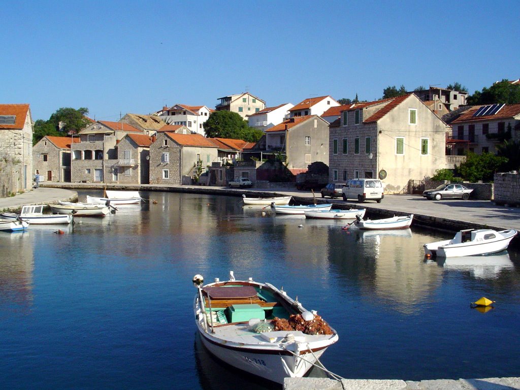 Hvar;Vrboska by Marino Mjedenjak