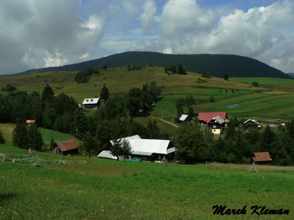 Zázrivá-Petrová by Marek Kleman