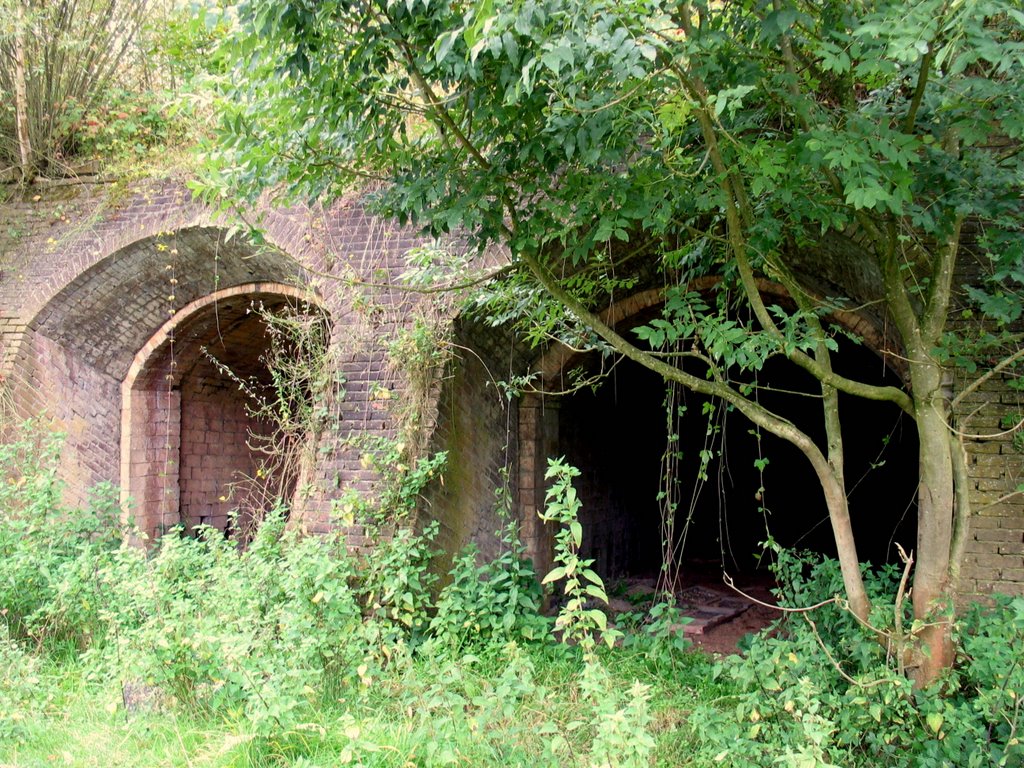 Old stonefactory, Harculo by Chris10 ©