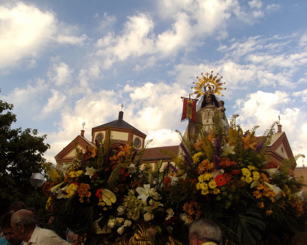 Procesión de la Virgen de las Victorias - Patrona del barrio de Tetuán (Madrid) by carmenmiramadrid >>NO VIEWS<<