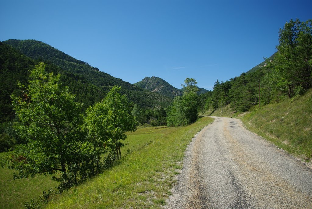 Route de Rochefourchat by JLS1964