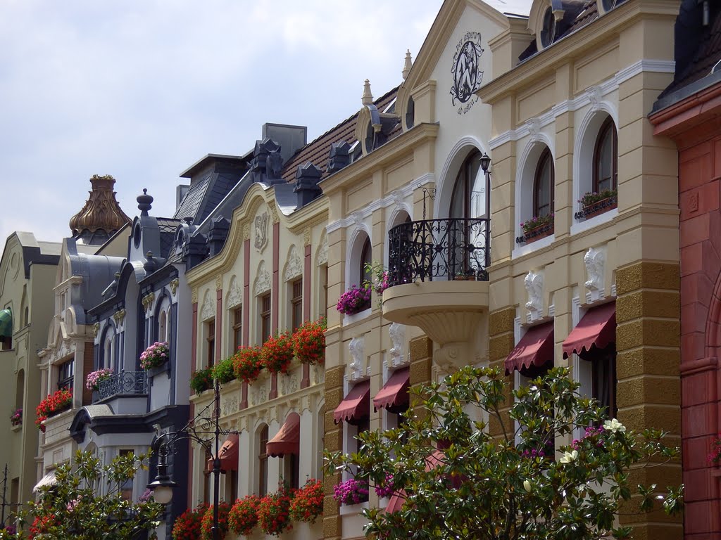 Phantasialand Juli 2011 by airandy