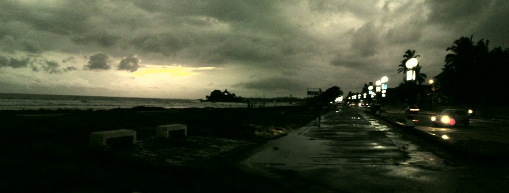 Matara beach panaromic view by tharindu