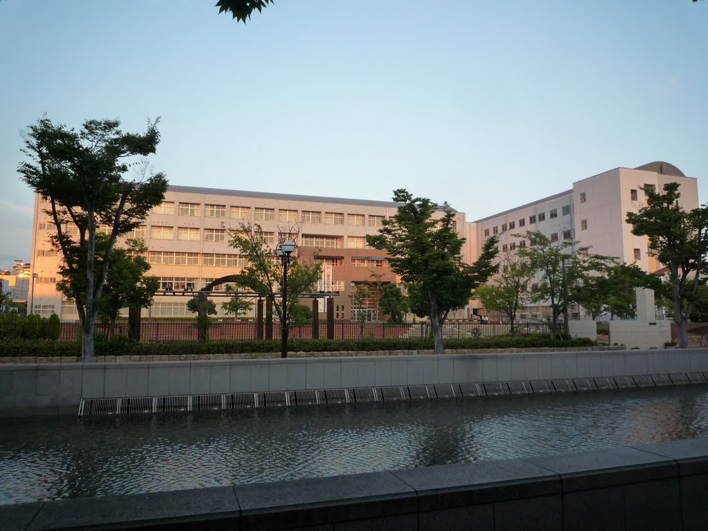 Rokko Island High School by DVMG