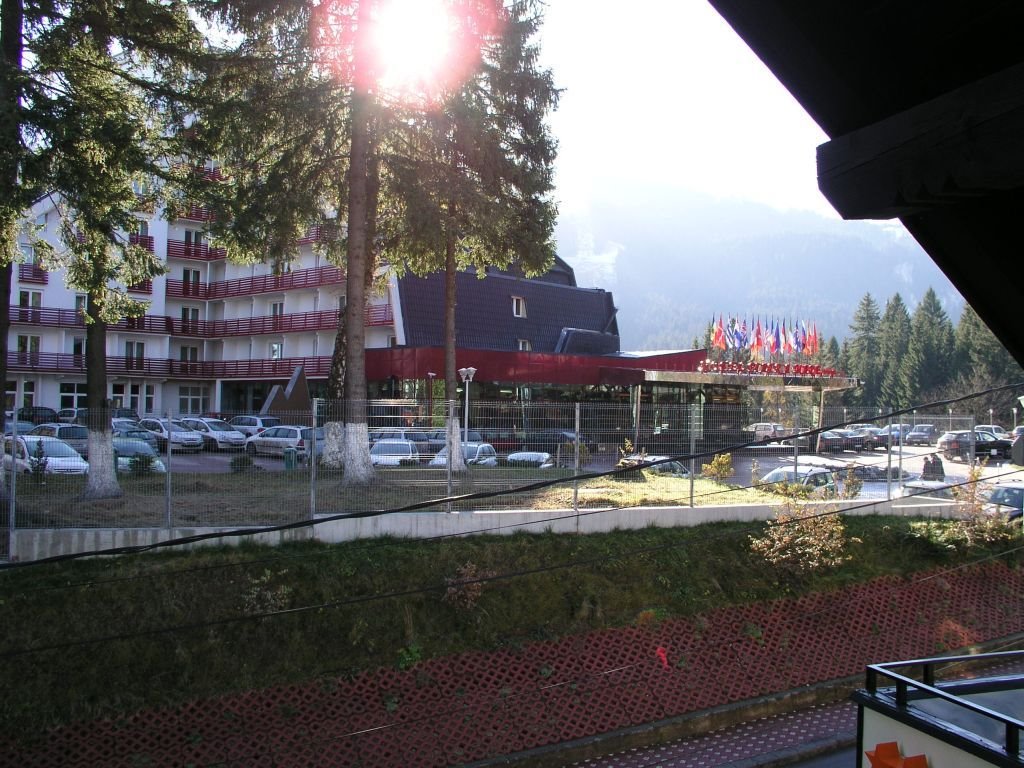 2006-11 Poiana Brasov Piatra Mare hotel by Nickola