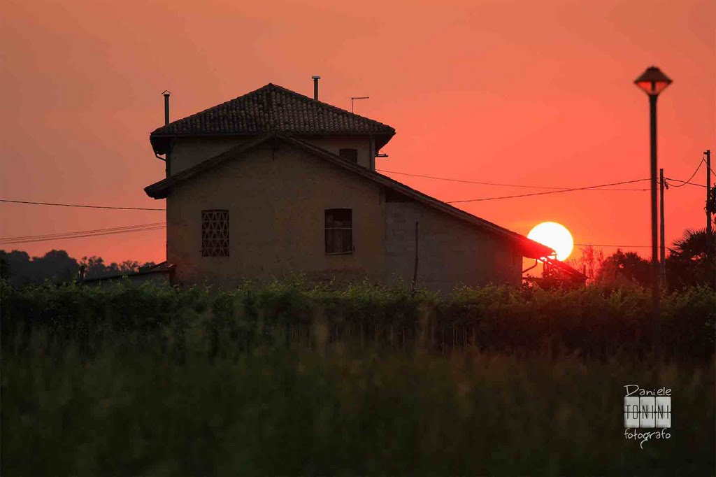 Casa lingo il canale Brentella by daniele tonini fotografo